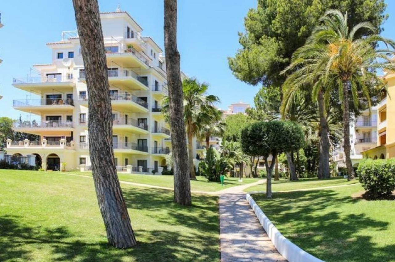 Beachfront Luxury Apartment, Puerto Banus, Marbella Eksteriør bilde
